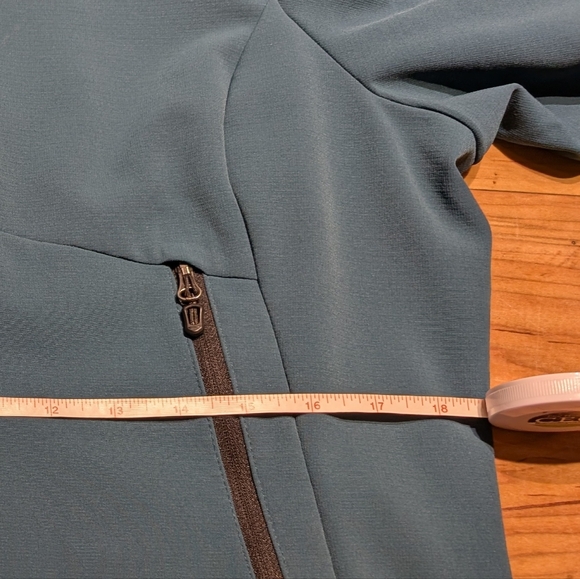 Marmot Women's Moblis Jacket - Picture 10 of 13